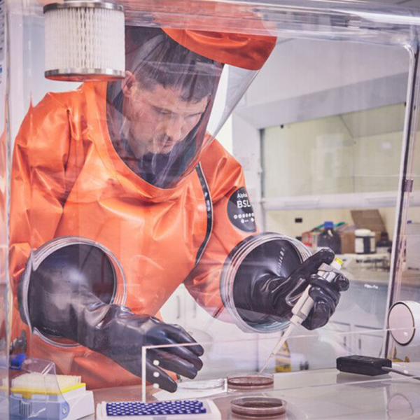 AlphaTec BSL4 - Gas Tight Protective Suit - Image 5